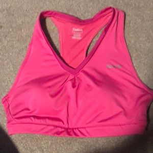 sports bra